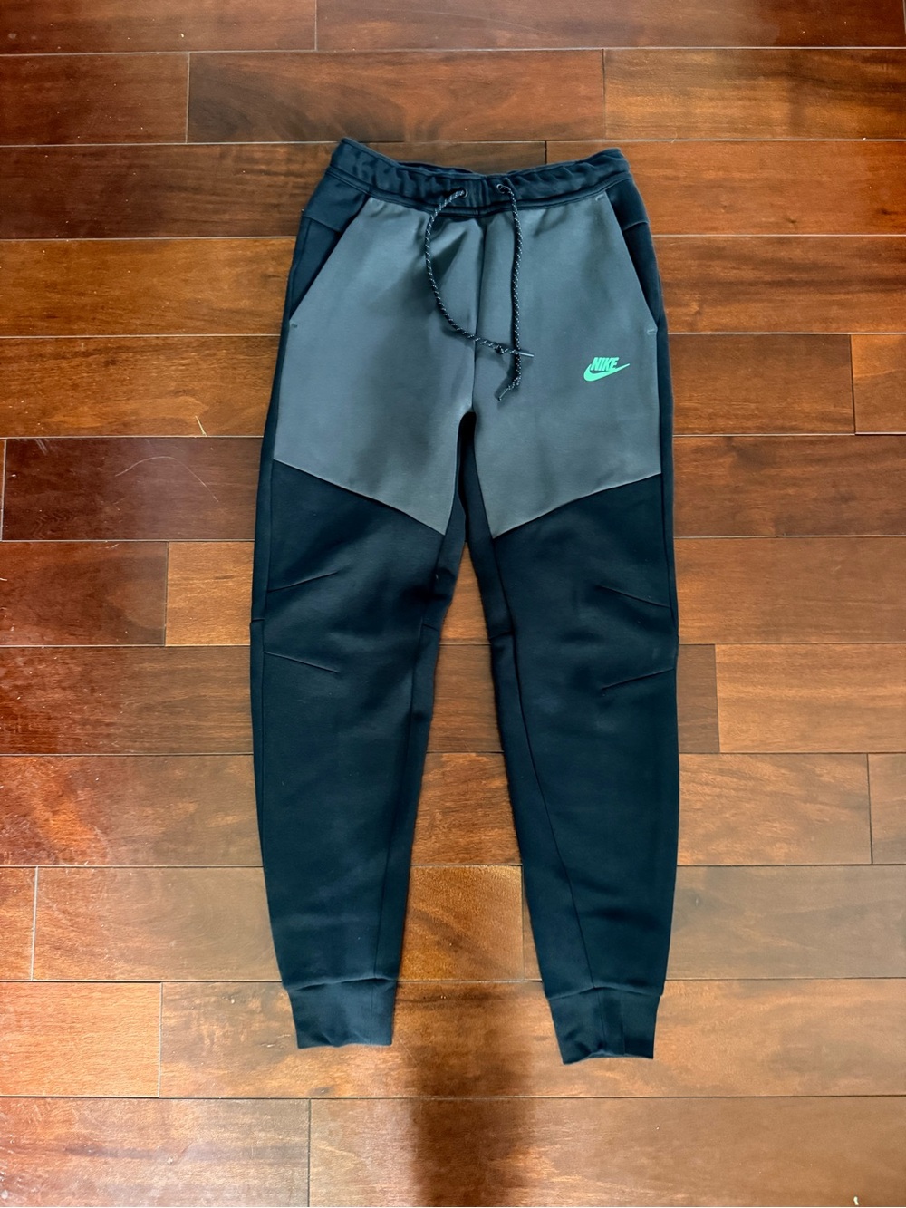 Nike Men’s Slim Fit Taper Leg Jogger
